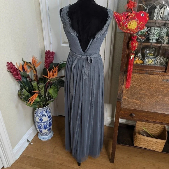 Moving Sale! 💘  Anthropologie BHLDN Hitherto Fleur Lace Gray Sleeveless Dress 2 - Picture 6 of 9